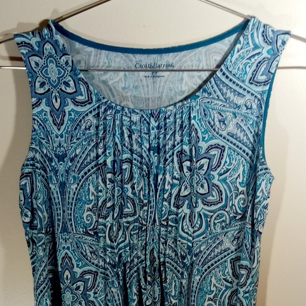 Croft and Barrow Blue Sleeveless Blouse